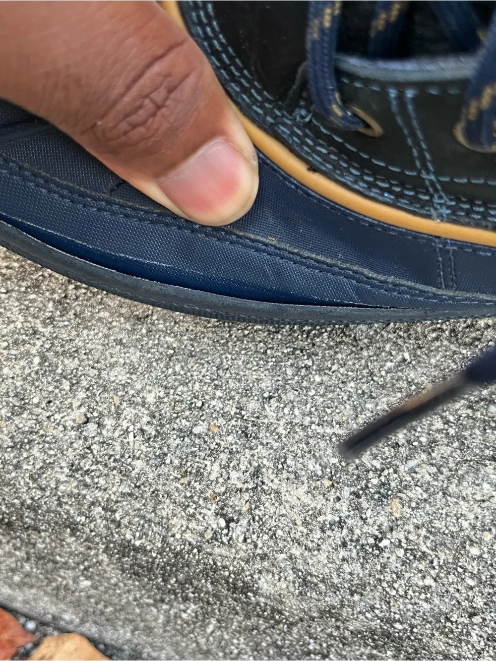 Nike Men's Navy and Tan Outdoor Lace-Up Boots